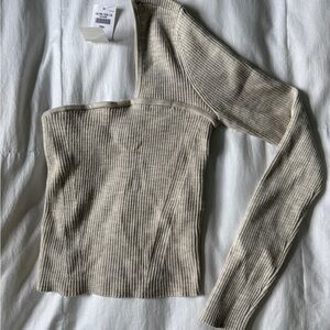 NWT Abercrombie & Fitch Asymmetrical Ribbed Sweater - Cream